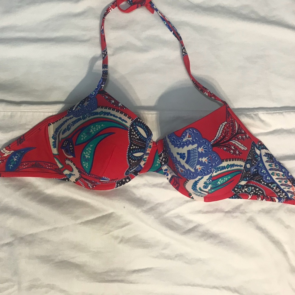 Hey busty ladies!!! Old Navy bikini top!